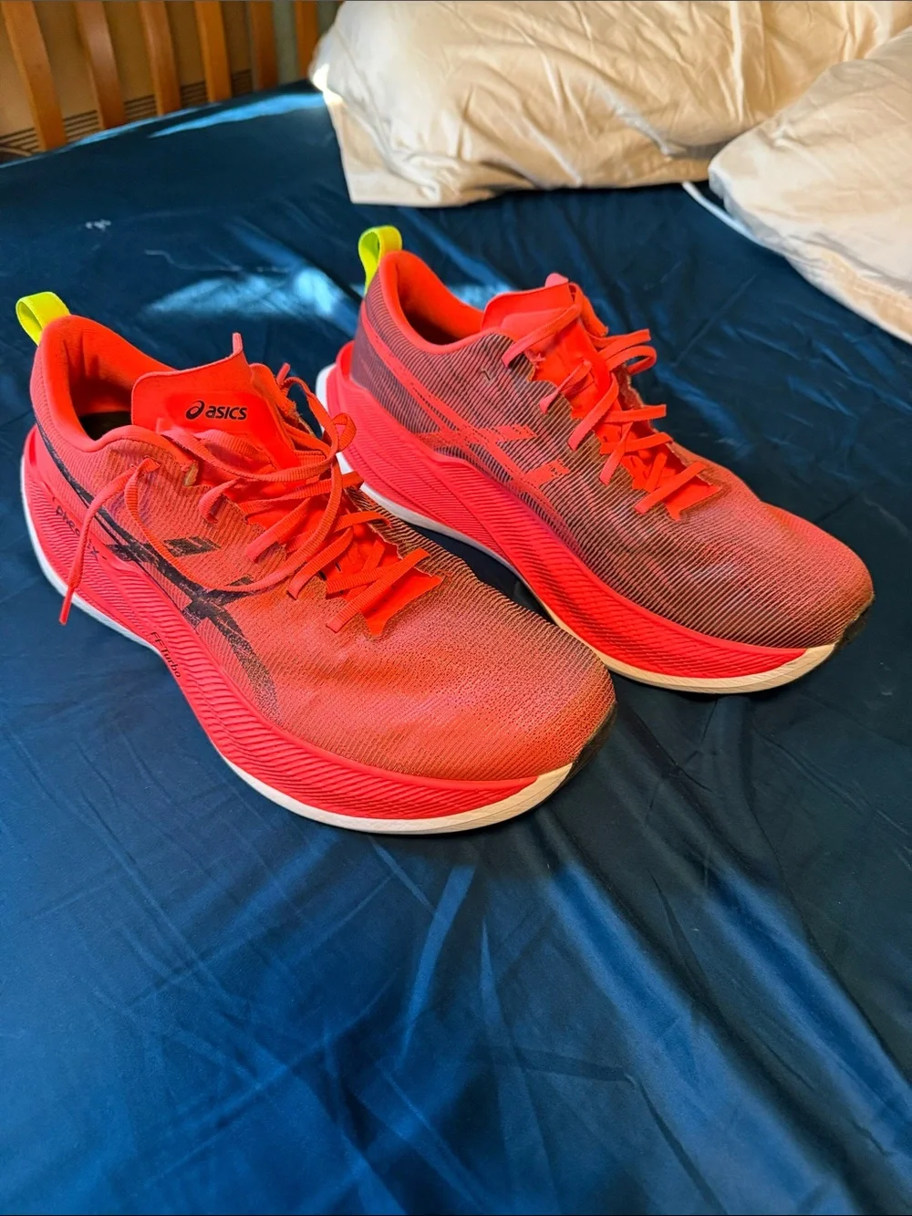 ASICS Men’s Superblast v1 Paris size 13